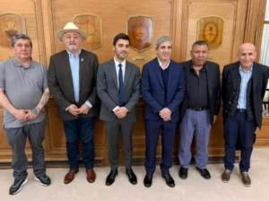 Torres se reunió con Caputo luego de la jornada con gobernadores