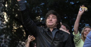 el Presidente visita hoy Chaco y Corrientes para impulsar la campaña de LLA en ambas provincias