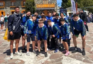 Título para los varones y podio para las chicas