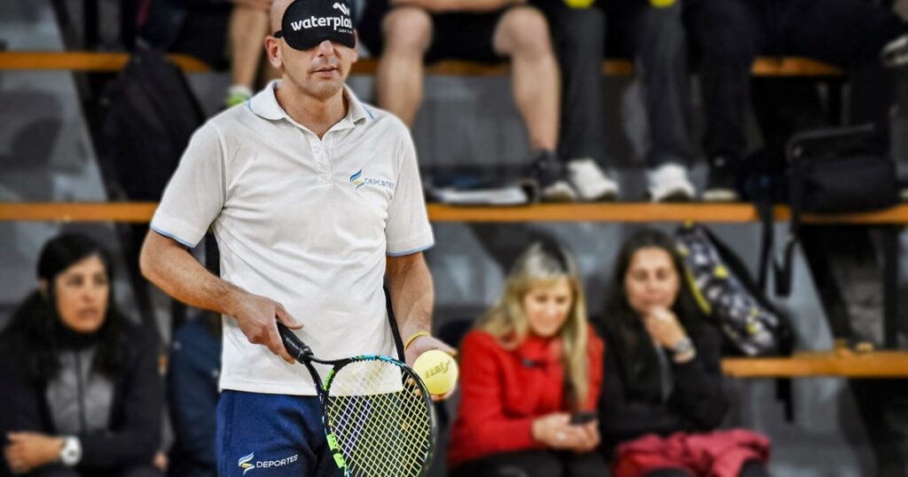 Fue campeón de TC Pista, perdió la vista tras quedar en medio de un tiroteo y ahora es el mejor de la Argentina en tenis para ciegos