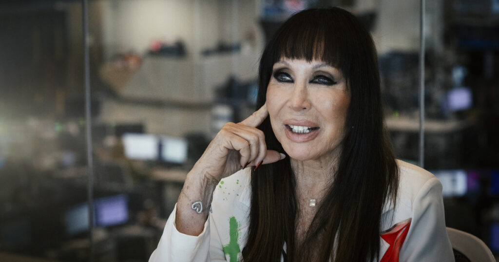 de sus postales de la infancia al abuso por parte de su abuelo, pasando por sus ex, sus nietos, Susana y la vida al borde de los 80