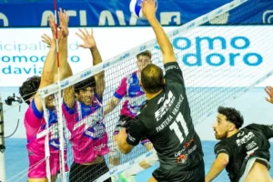 Waiwen comenzó con una derrota