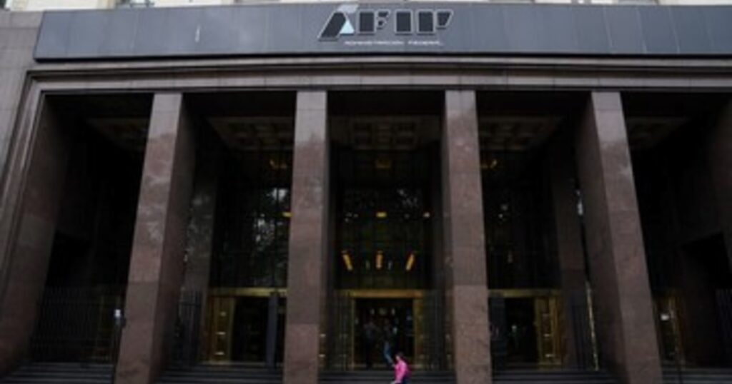 El Gobierno investiga a bancos, bingos y energéticas, y los acusa de inflar pérdidas por $100.000 millones