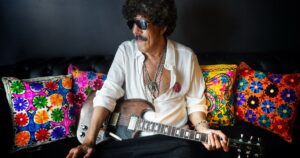 Carca, el rockero que estuvo muerto 5 minutos, volvió a la vida con un trasplante de corazón y ahora regresa a los escenarios