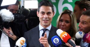 Democracia güelfa o autoritarismo gibelino