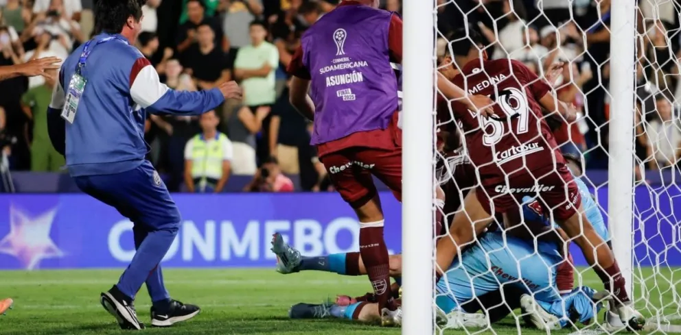 Lanús se consagró campeón de la Copa Sudamericana tras vencer por penales a Atlético Mineiro