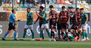 ¿no era roja para Pulgar por la agresión a Fuchs?