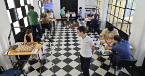 figuras extranjeras, campeones nacionales y los prodigios Oro y Schnaider