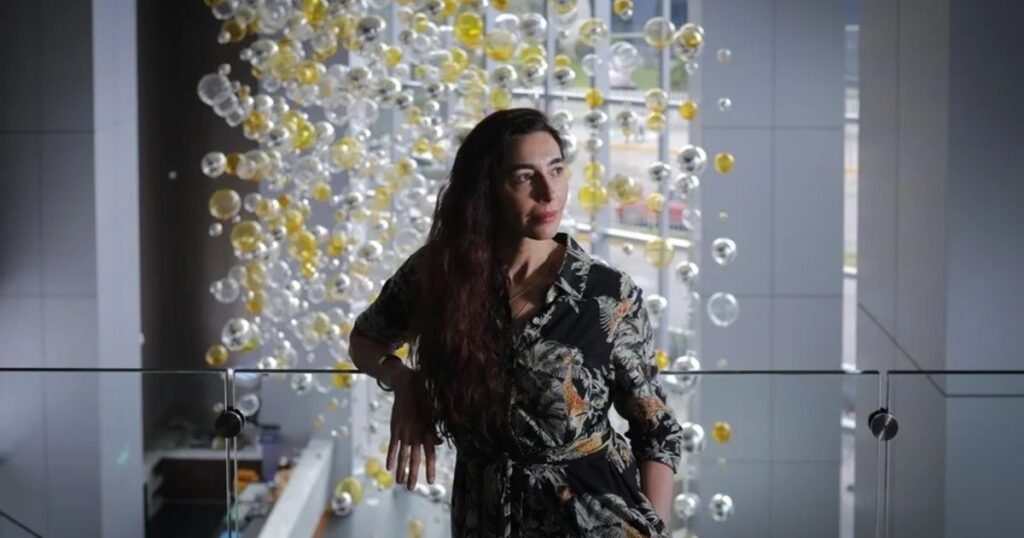 “Escribimos desde la extrañeza, una tradición muy latinoamericana y rioplatense”