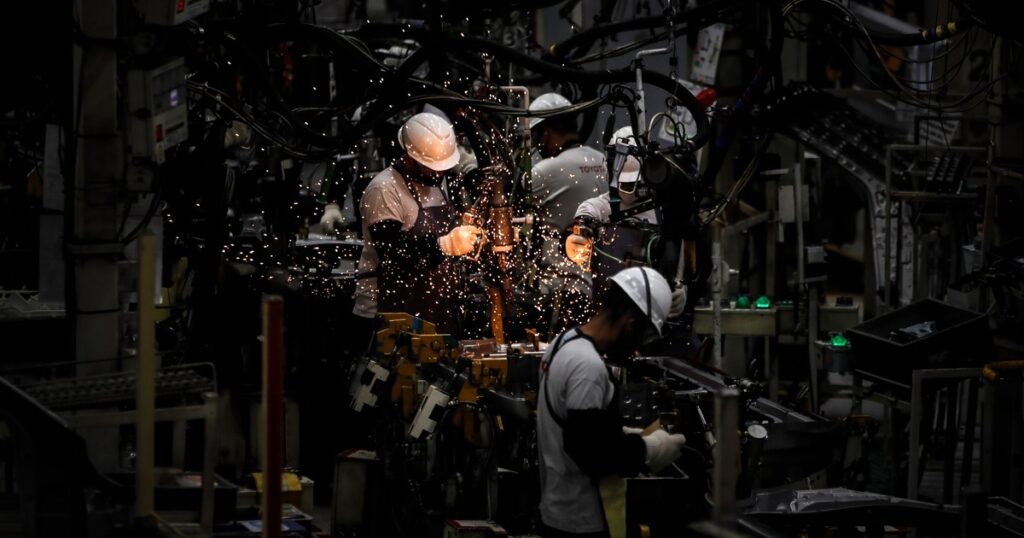 Golpeada por las importaciones, la industria busca dar vuelta la página y levantar cabeza en 2026