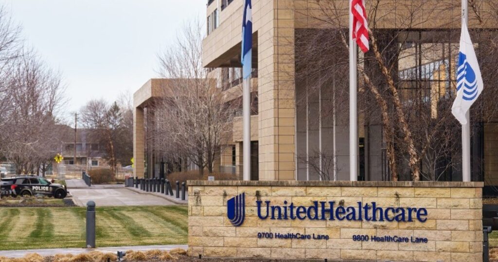 Demandas por muertes y denuncias internas ponen en jaque a un gigante de la salud privada de adultos mayores