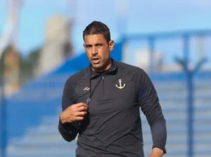 Emanuel Trípodi seguirá al frente de Brown de Madryn