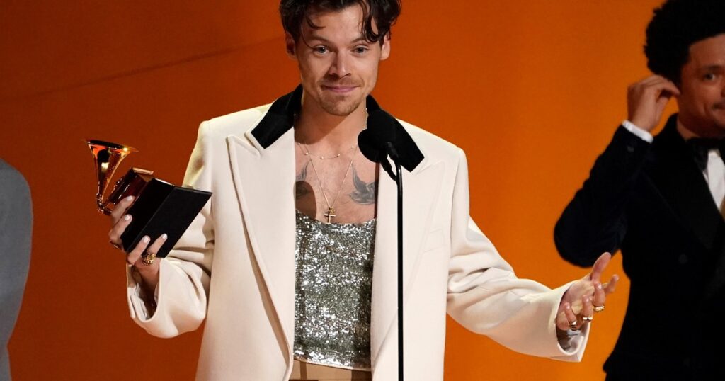 Harry Styles rompió su silencio de dos años y sorprendió a sus fans con un enigmático mensaje sorpresa