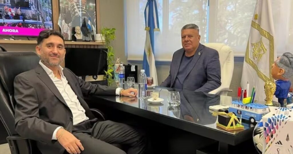 La Justicia ordenó 60 allanamientos a bancos, casas de cambio y en la vivienda de la madre del financista Ariel Vallejo