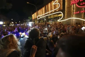 Javier Milei revolucionó Mar del Plata con una agenda cargada de actividades, espectáculos y reclamos