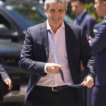 Utilice este título  La deuda pública cae al 42% del PBI, el nivel más bajo desde 2017 y cree en base a ese titulo original un titulo nuevo, preciso, comprensible y que no pierda relacion con el titulo original. Necesito que me devuelvas solo y nada mas que el titulo nuevo.