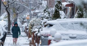 Más de 140 millones de personas bajo alerta y 10 mil vuelos cancelados por la enorme tormenta invernal que afecta a gran parte de EE.UU.