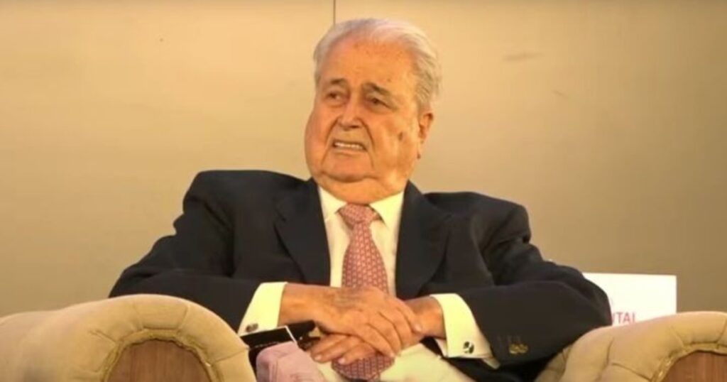 Murió Alfredo Davicce, histórico expresidente de River que festejó nueve títulos con el club y fue rey de América en los años noventa