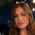 Utilice este título “Se celebra la posibilidad de que termine una dictadura” y cree en base a ese titulo original un titulo nuevo, preciso, comprensible y que no pierda relacion con el titulo original. Necesito que me devuelvas solo y nada mas que el titulo nuevo.