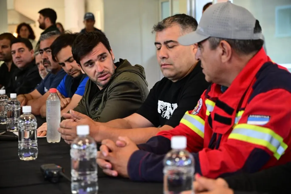 Torres valoró el trabajo conjunto y advirtió: “La lluvia ayudó, pero no hay que aflojar”