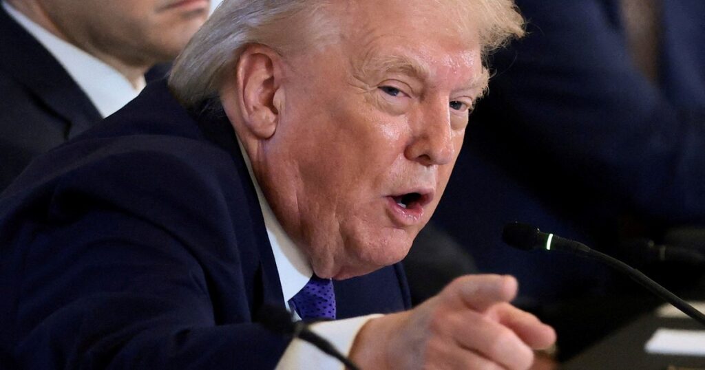 Trump amenaza a ocho países de Europa con aranceles de hasta un 25% si no le venden Groenlandia