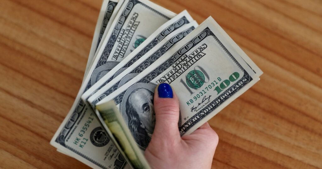 a cuánto cotiza este martes 06 de enero