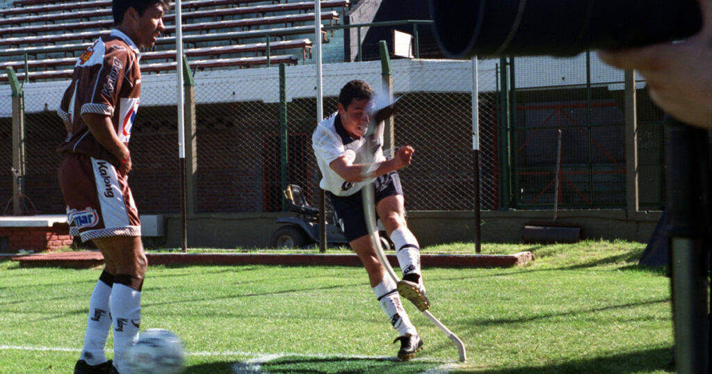 el invento argentino que busca una mini revolución en el fútbol mundial y hasta alterar las reglas de juego