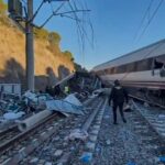 Utilice este título elevan a 39 la cifra de muertos e investigan las causas del descarrilamiento que provocó la tragedia en Adamuz y cree en base a ese titulo original un titulo nuevo, preciso, comprensible y que no pierda relacion con el titulo original. Necesito que me devuelvas solo y nada mas que el titulo nuevo.