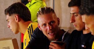 fue a la cancha de Estudiantes, se bancó la bronca de la gente y gritó el gol de Boca