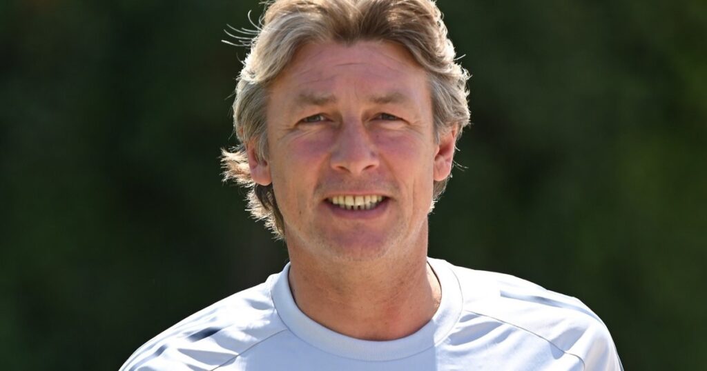 la fórmula del DT que se convirtió en ayudante del mejor equipo en la mejor liga