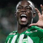 Utilice este título le tiró un palo a Boca porque no cierra su llegada y se plantó con Atlético Nacional y cree en base a ese titulo original un titulo nuevo, preciso, comprensible y que no pierda relacion con el titulo original. Necesito que me devuelvas solo y nada mas que el titulo nuevo.