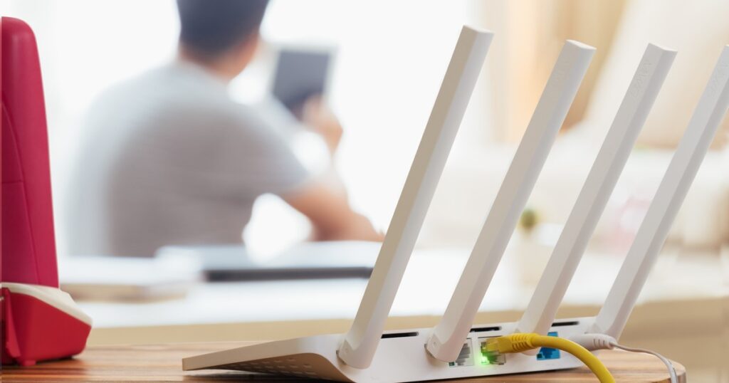 por qué conviene usar un router propio y no depender del módem de la empresa