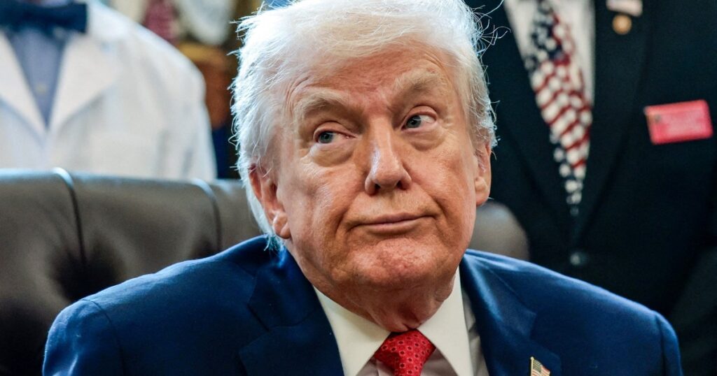 una jueza frenó a Trump de suspender los “paroles” a miles de extranjeros