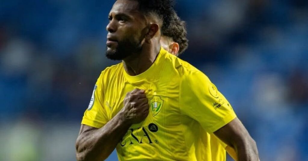 A exactamente cuatro meses de su último gol, el Colibrí Borja cortó la sequía y rescató un empate valioso en Emiratos Árabes