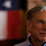 Utilice este título Abbott anunció que NRG Energy invertirá 617 millones de dólares en nueva planta de gas en Houston y cree en base a ese titulo original un titulo nuevo, preciso, comprensible y que no pierda relacion con el titulo original. Necesito que me devuelvas solo y nada mas que el titulo nuevo.