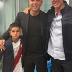 Utilice este título Cómo fue la visita especial de Jorge Brito y su hijo llamado Napoleón a Marcelo Gallardo en su despedida de River en el Monumental y cree en base a ese titulo original un titulo nuevo, preciso, comprensible y que no pierda relacion con el titulo original. Necesito que me devuelvas solo y nada mas que el titulo nuevo.