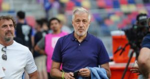 El argentino Sergio Marchi tiende puentes con la FIFA en el año del Mundial, aunque sostiene la lucha del Sindicato de futbolistas