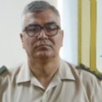 Utilice este título El paquete bomba que explotó en la sede de la Escuela de Gendarmería estaba dirigido a un ex director y cree en base a ese titulo original un titulo nuevo, preciso, comprensible y que no pierda relacion con el titulo original. Necesito que me devuelvas solo y nada mas que el titulo nuevo.