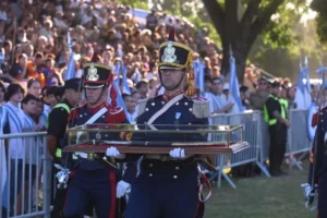El sable corvo de San Martín ya está expuesto al público en Palermo: horarios y ubicación