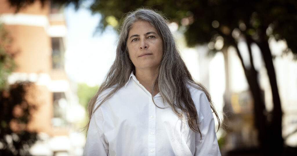 "En esta novela hay mucho de esa gente por la que nadie reclama ni parece importar"