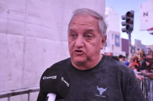 Linares destacó el rol de las murgas en los carnavales y cuestionó la Reforma Laboral