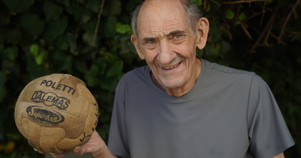 "Nos tildaban de 'antifútbol', pero Racing pegaba más patadas que nosotros y nadie decía nada"