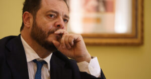 Tras las denuncias por presuntos sobreprecios, renunció Demian Reidel como director de Nucleoeléctrica