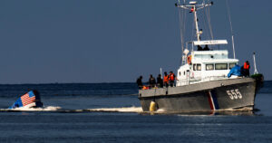 Uno de los cubanos incluidos por La Habana entre los heridos en el operativo niega su participación y dice que está en Estados Unidos