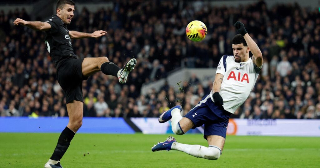 el gol antológico de taco de Solanke