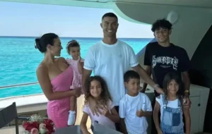 Cristiano Ronaldo dejó Arabia Saudita en medio de la tensión bélica