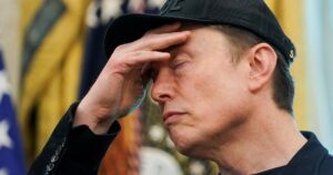 Elon Musk perdió a su último cofundador y corre desde atrás en la carrera por la inteligencia artificial