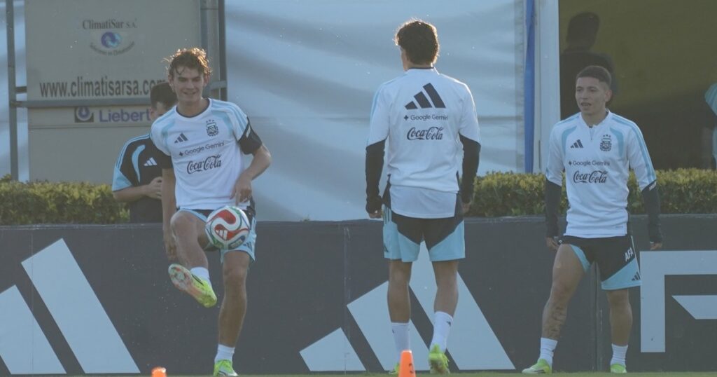 Gianluca Prestianni, entre el ruido tras el escándalo con Vinicius y la contención de Scaloni con el sueño de jugar el Mundial 2026