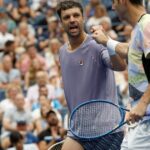 Utilice este título Horacio Zeballos ganó en dobles y necesita un triunfo más para volver a la cima del ranking y cree en base a ese titulo original un titulo nuevo, preciso, comprensible y que no pierda relacion con el titulo original. Necesito que me devuelvas solo y nada mas que el titulo nuevo.