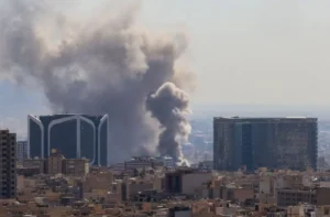 Israel asegura que bombardeó una instalación nuclear "secreta" en Irán